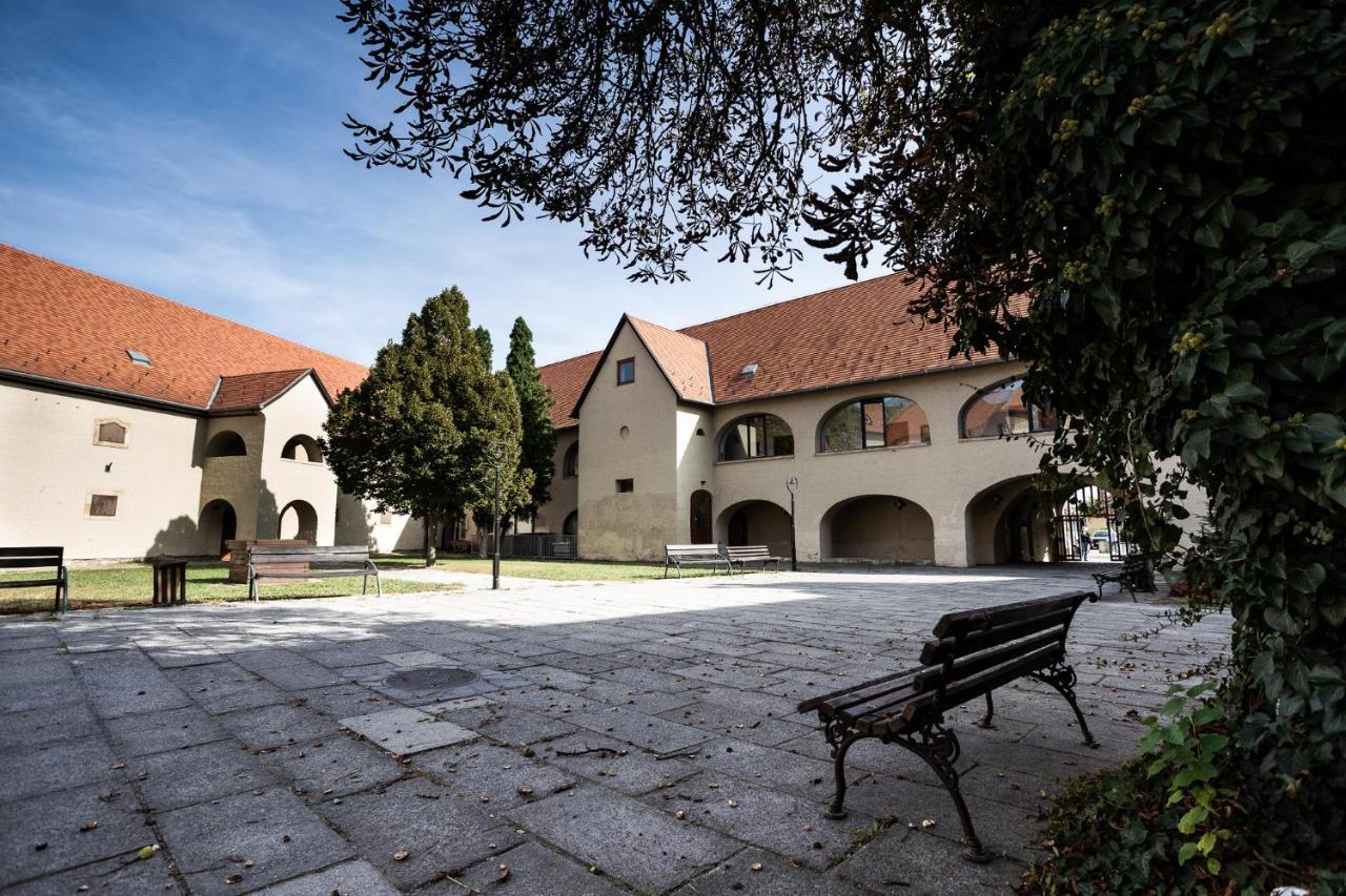 Huszarvar Hotel Kastelyszallo Szerencs Dış mekan fotoğraf