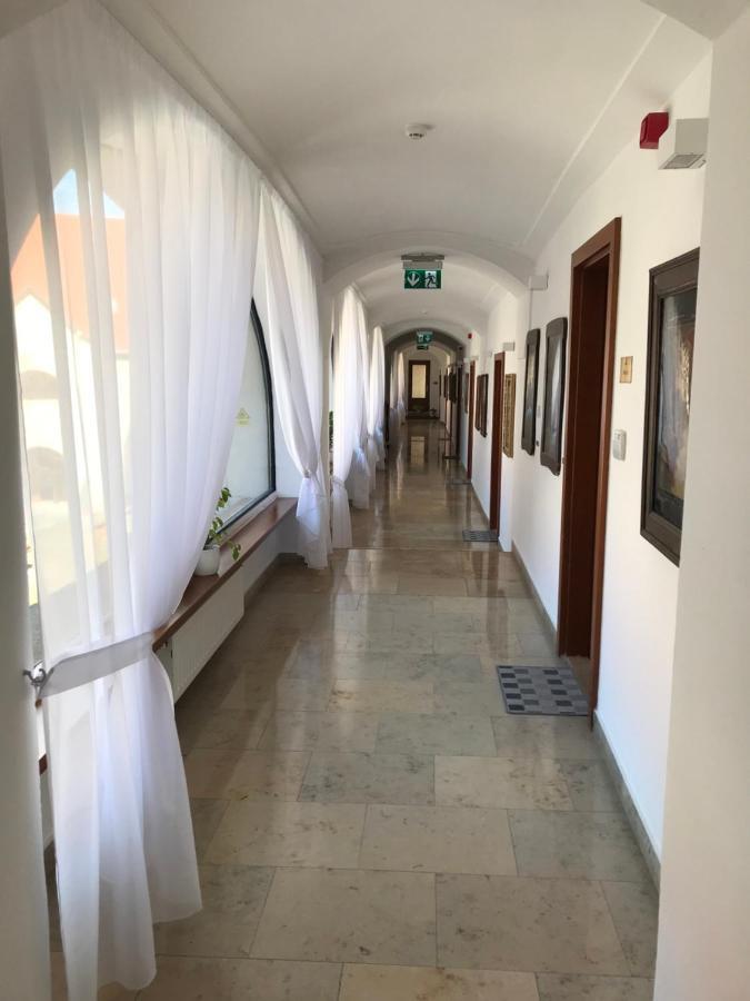 Huszarvar Hotel Kastelyszallo Szerencs Dış mekan fotoğraf